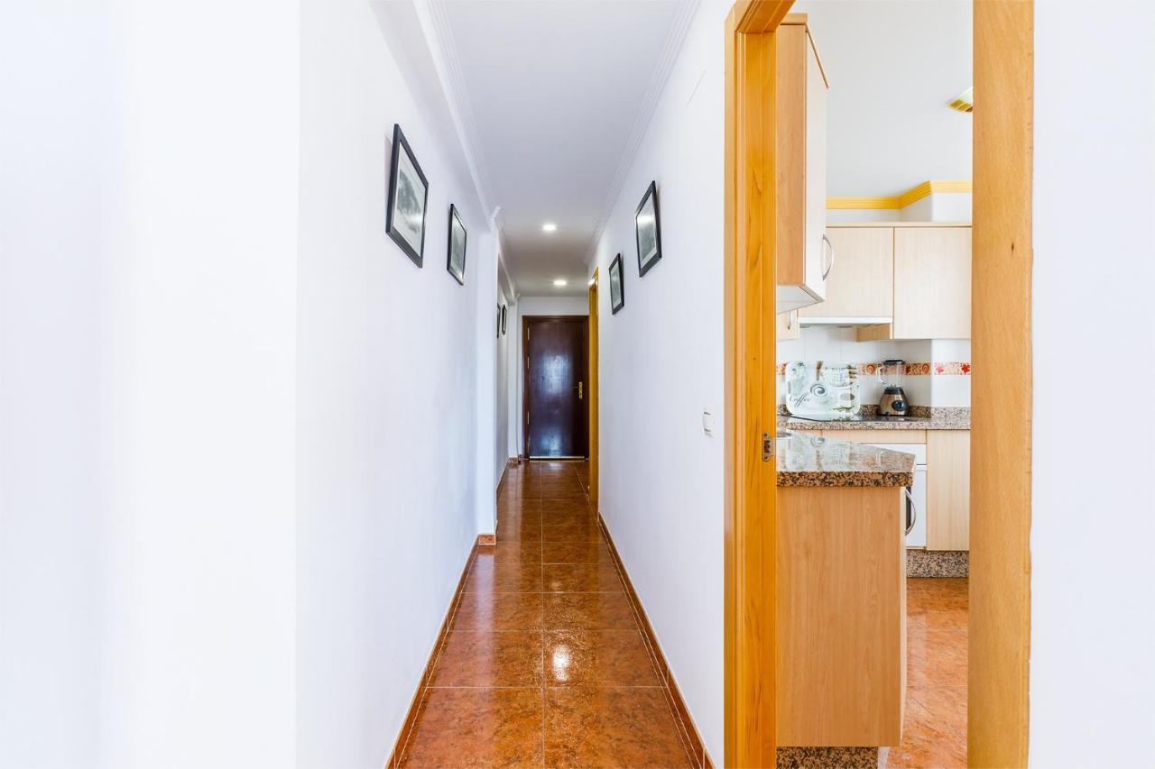 A&N Azucena Apartment Torre Del Mar Luaran gambar
