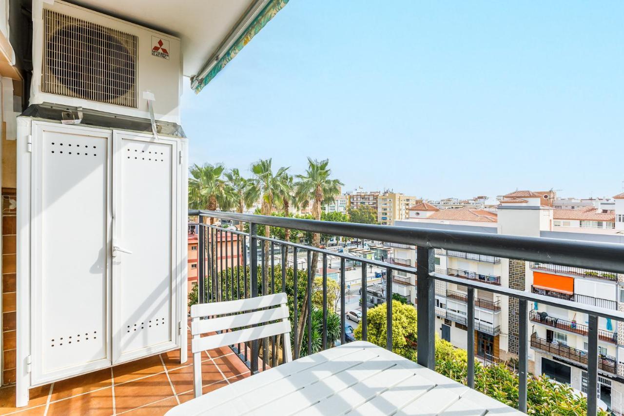 A&N Azucena Apartment Torre Del Mar Luaran gambar