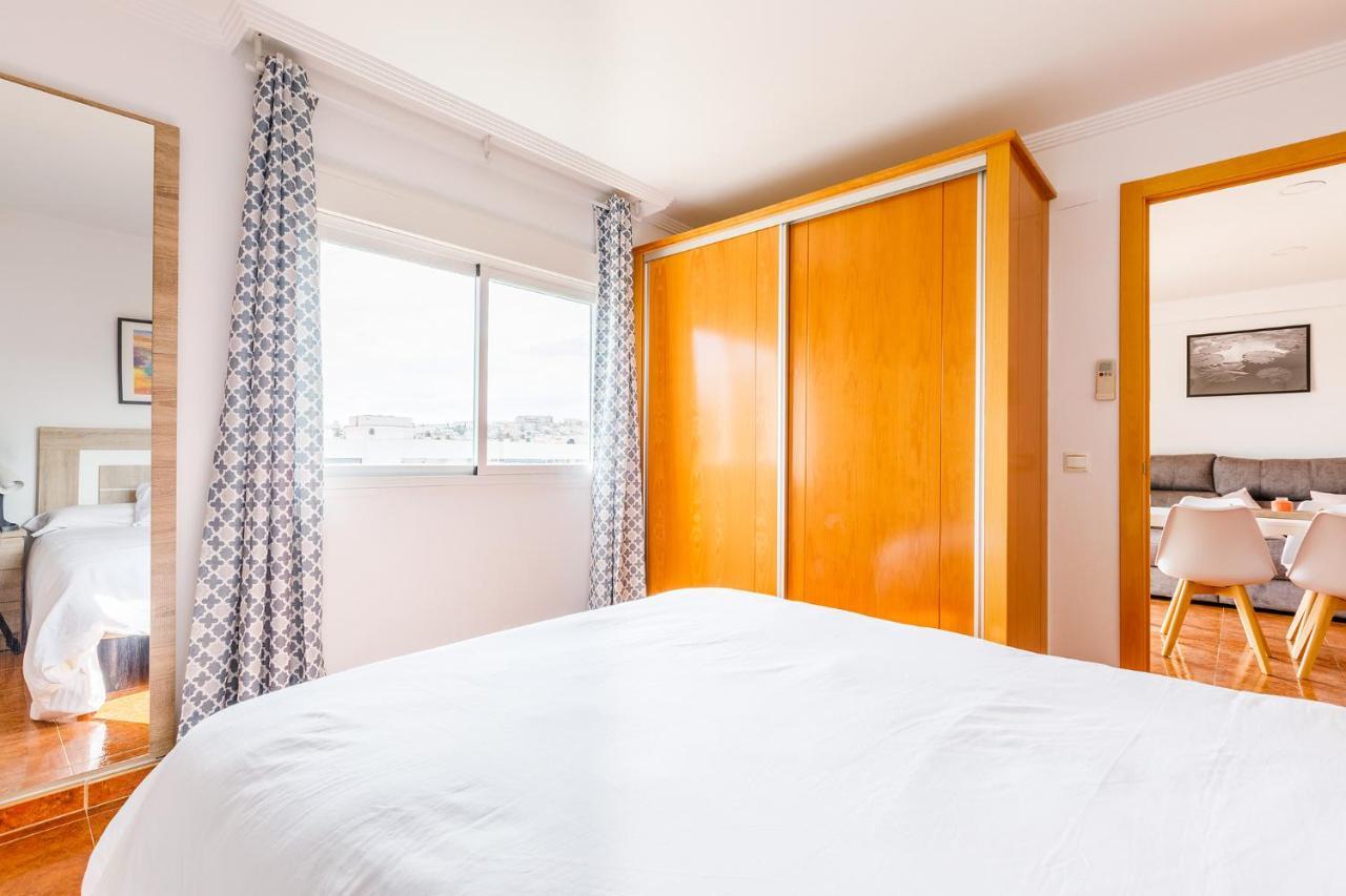 A&N Azucena Apartment Torre Del Mar Luaran gambar