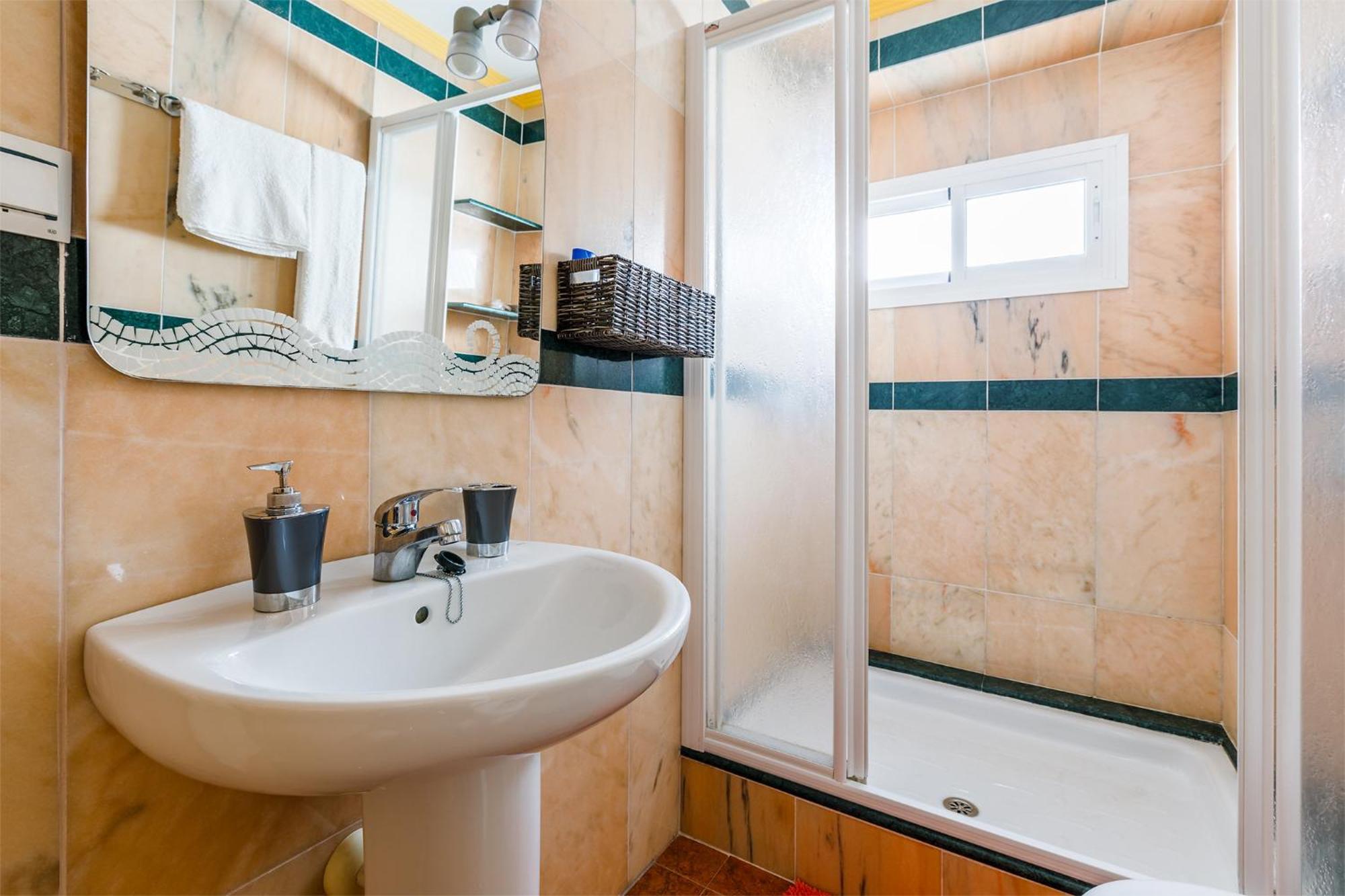 A&N Azucena Apartment Torre Del Mar Luaran gambar