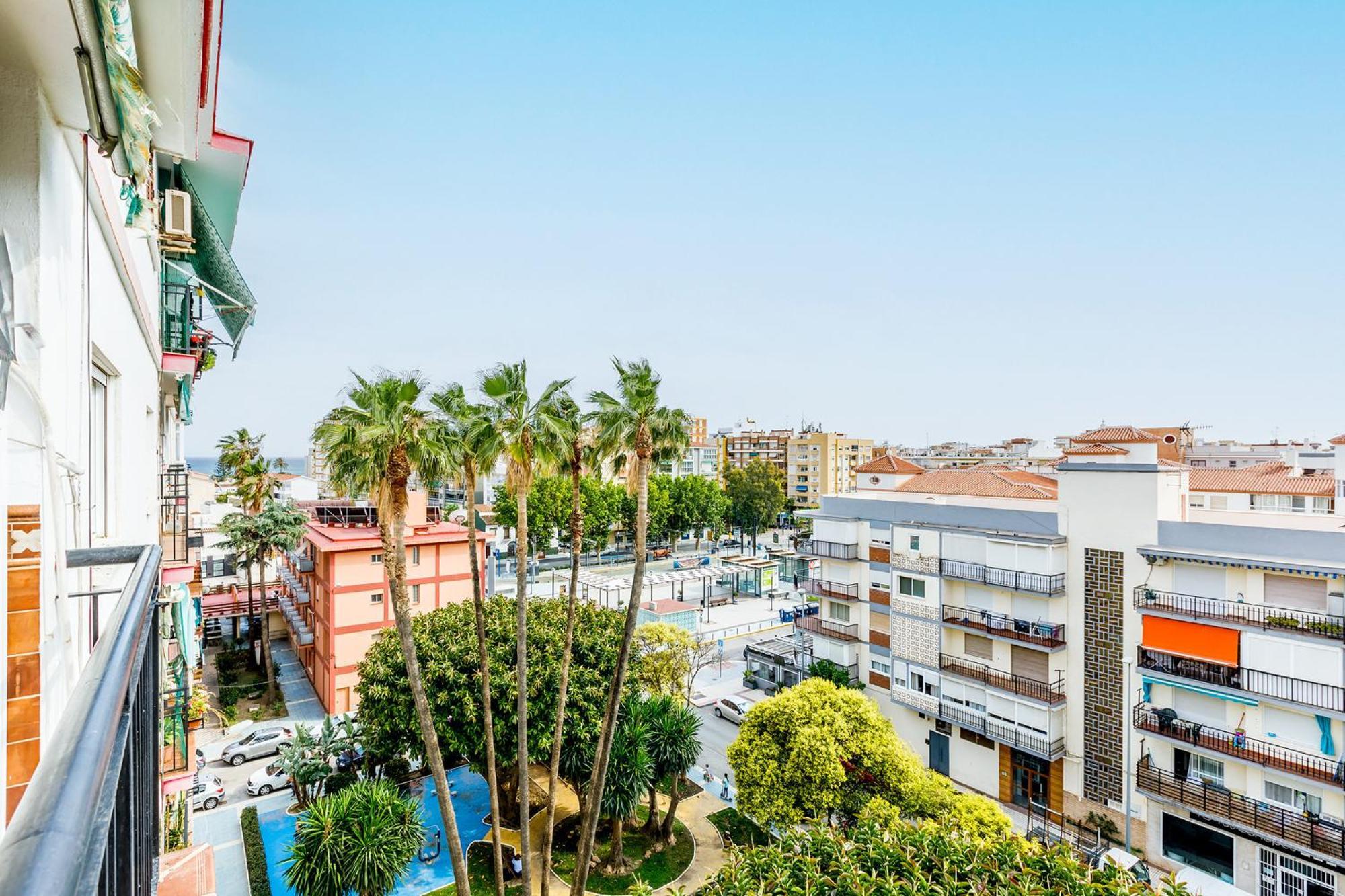A&N Azucena Apartment Torre Del Mar Luaran gambar